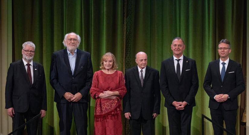 Átadták a Nemzet Művésze díjakat