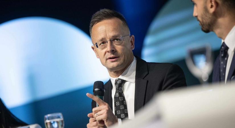 Szijjártó Péter: hazaengedték a magyar hallgatókat az ukrán hatóságok