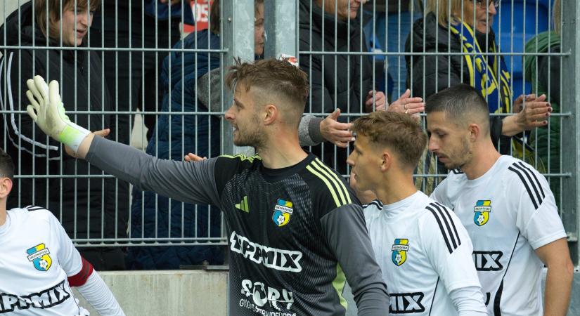 Szerződéshosszabbításról számolt be a Vasas és a Honvéd egyik kihívója