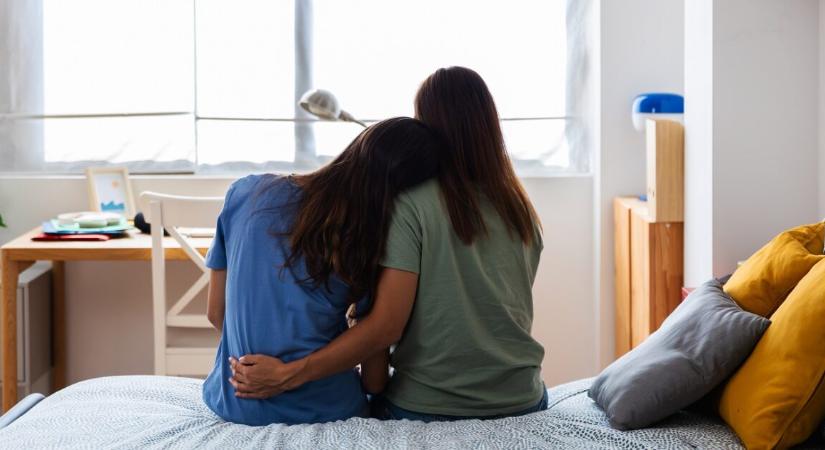 Egy egyedülálló anya vallomása a nyomasztó magányról: „Talán az én hibám”