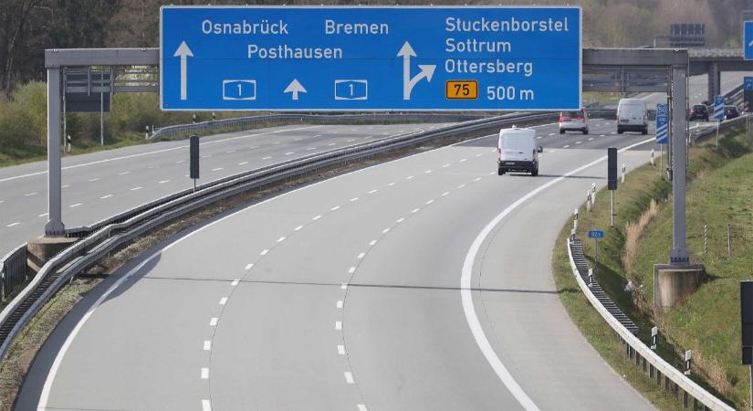 A sztrádán suhanva szeretkezhettek