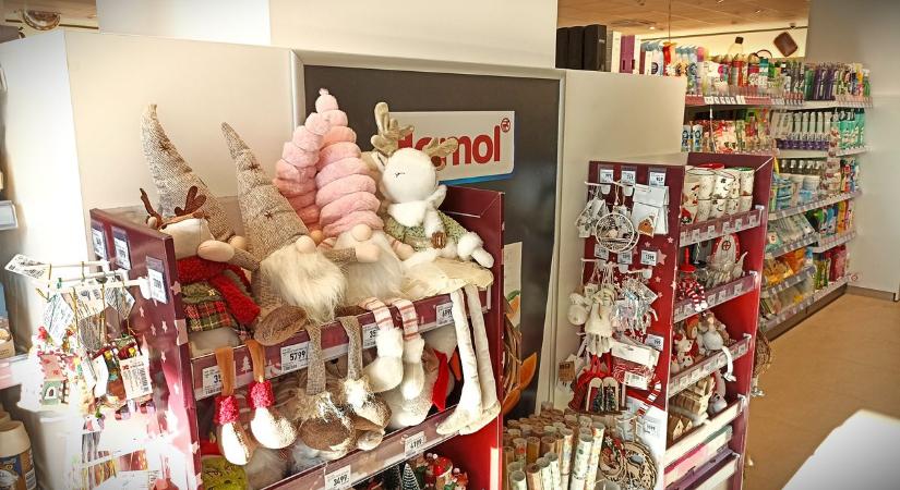 A vásárló vagy a dolgozó legyen fontos? Két nagy üzletlánc már bejelentette, hogy nem lesz nyitva december 24-én