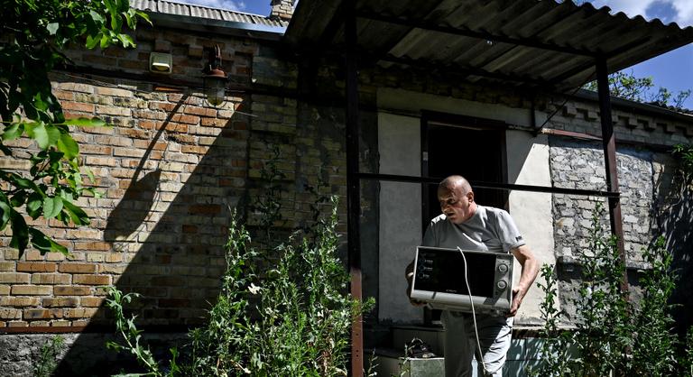Ezt csinálja valójában a mikrohullámú sütő az ételeinkkel