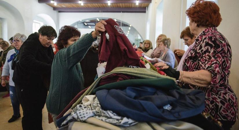 Ez aztán az akció, nem a Black Friday! Ingyen elhozhatsz bármilyen ruhát erről a hajdú-bihari helyről