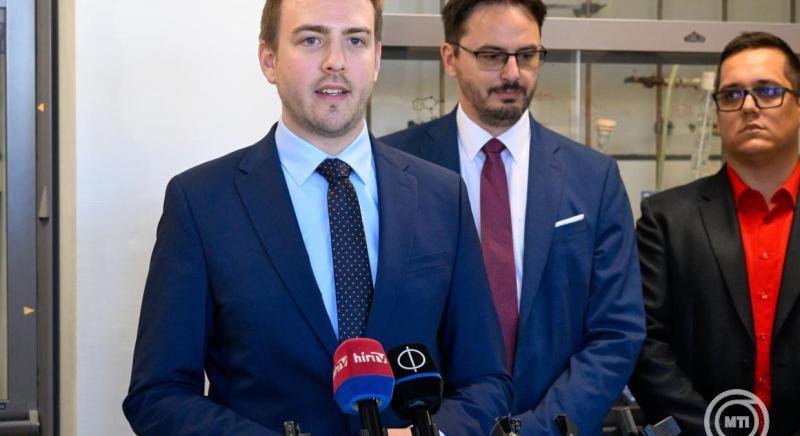 Kiválósági program: akár 400 millió forint kutatói támogatás