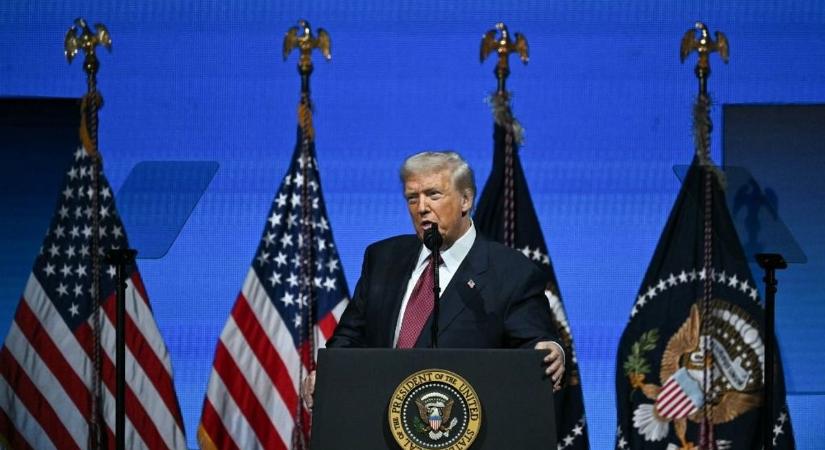 Trump felvette a kesztyűt: éles szavakkal kritizálta New York új demokrata polgármesterét (VIDEÓ)