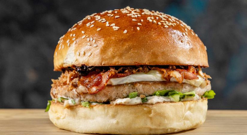 Megkóstoltuk a pulykaburgert, és azt mondjuk, kóstold meg te is!