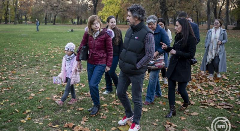 Sétálj a dokiddal – a közösségi egészségmegőrző kezdeményezés