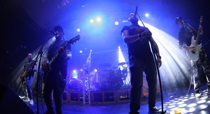 Debrecenben lép fel az Aurora