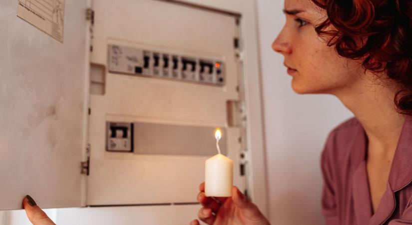 Olvasónk kiakadt: ha esik, ha fúj, az áramszünet garantált