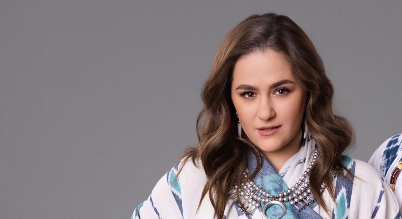 Ádám Sofi új külsővel hódít: szőke hajjal robbantotta fel az internetet