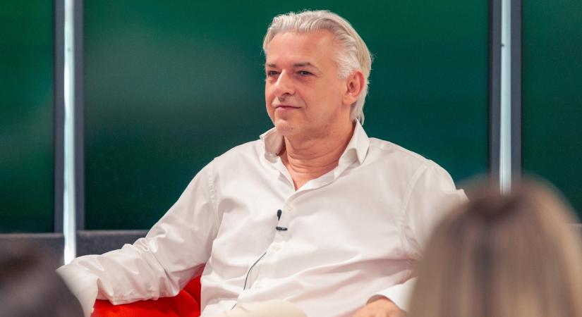 Alföldi Róbert pert indít a nevét adatszivárgási listán közlő lapok ellen