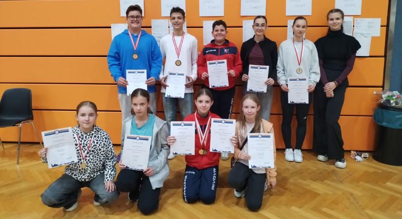 Bécsben álltak pástra a kanizsai kardozók