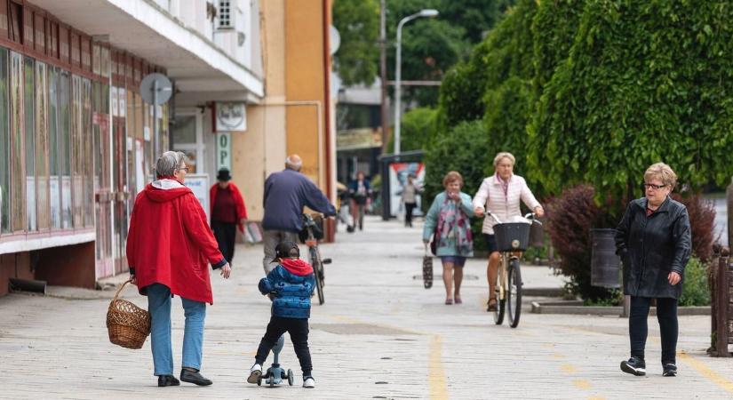 Szívmelengető! – így gondoskodnak az édesanyákról a fürdővárosban! - fotókkal!