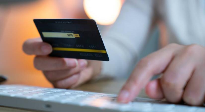 Pénteken országos leállások jönnek az egyik legnagyobb hazai banknál: az utalásokat és a netbankot is érinti