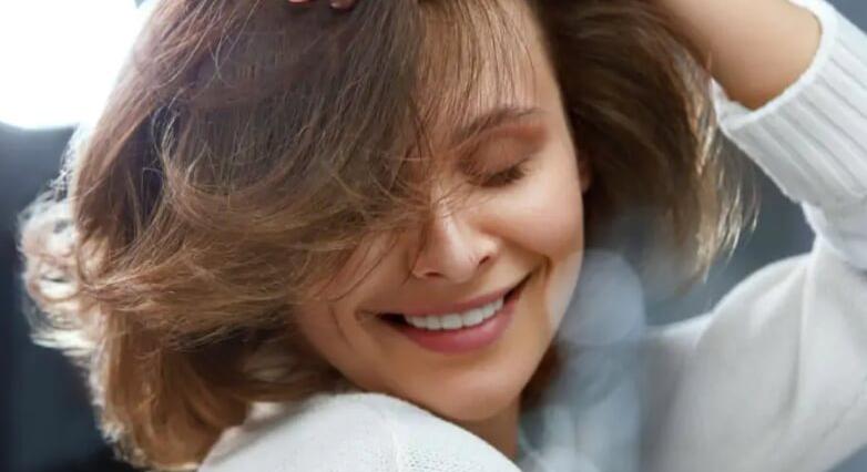 Curtain bangs, butterfly cut, bob újratöltve – Melyik illik hozzád?