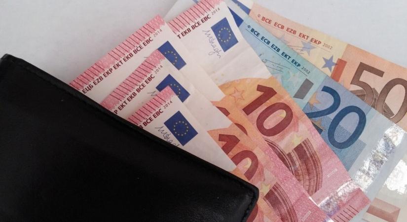 600 és 1300 euró közötti támogatást utal az állam többeknek