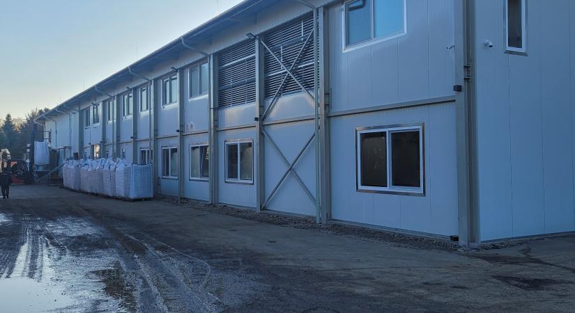 Márciusban porig égett, ma újra termel a legnagyobb hazai gesztenyefeldolgozó