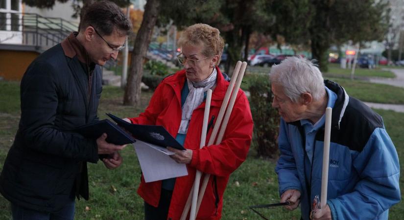 Elismerés és meglepetés a gondos lakóknak – galéria