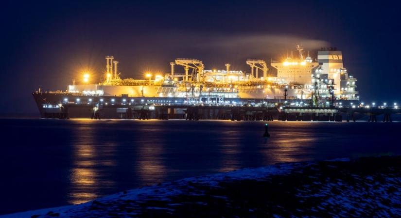 Egyedül maradhat Magyarország: Lengyelország amerikai gázzal látná el Szlovákiát, hogy leválhasson az orosz energiáról