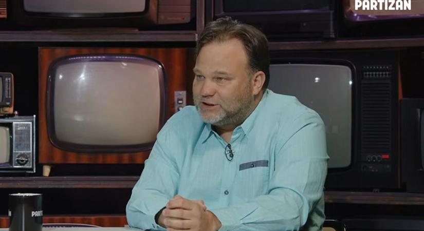 Megbírságolták a Partizánt Aranyosi Péter rasszista kijelentései miatt