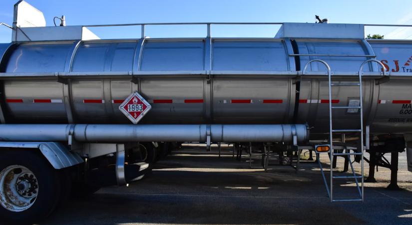 Tartálykocsi és személyautó ütközött Marosvásárhelyen