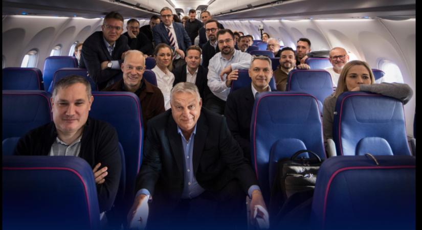 Orbánék elindultak Washingtonba a történelmi csúcstalálkozóra