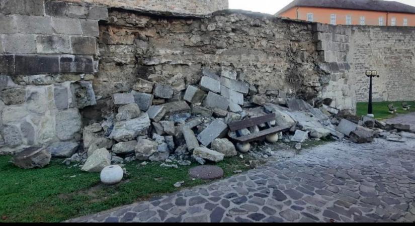 Leomlott az egri vár fala, oda a sétány - és még török sem kellett hozzá  Fotó