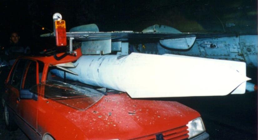 Így történt a hazai közlekedés legszürreálisabb ütközése