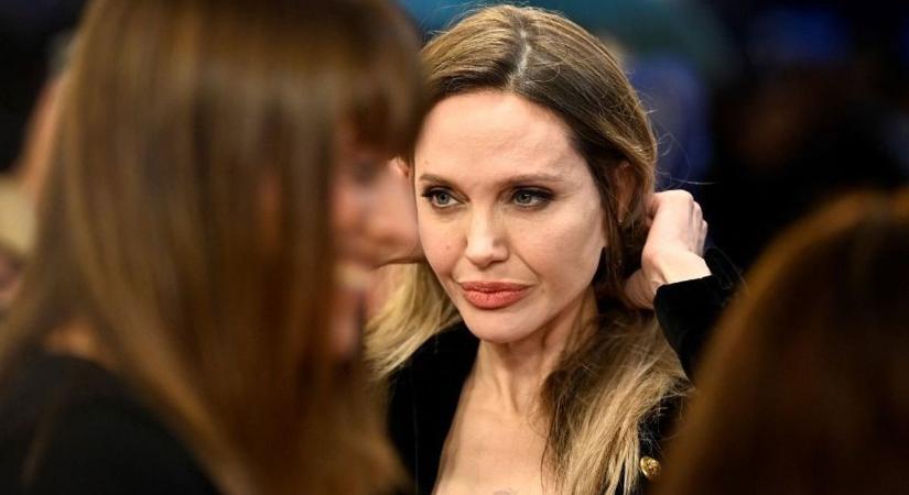 Botrányba fulladt Angelina Jolie ukrajnai látogatása