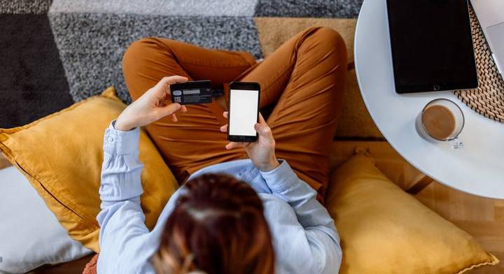 Megváltozik a számlaszámod, ha itt bankolsz: több százezer embert érint