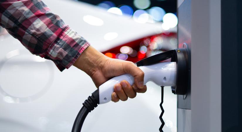 Jönnek az olcsó elektromos kisautók Európában