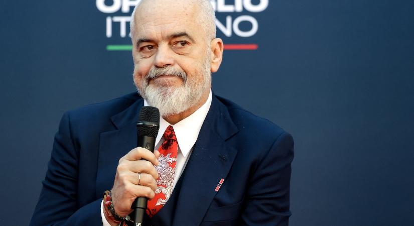 Albán kormányfő: különös, hogy az uniónak „nincs konkrét béketerve”