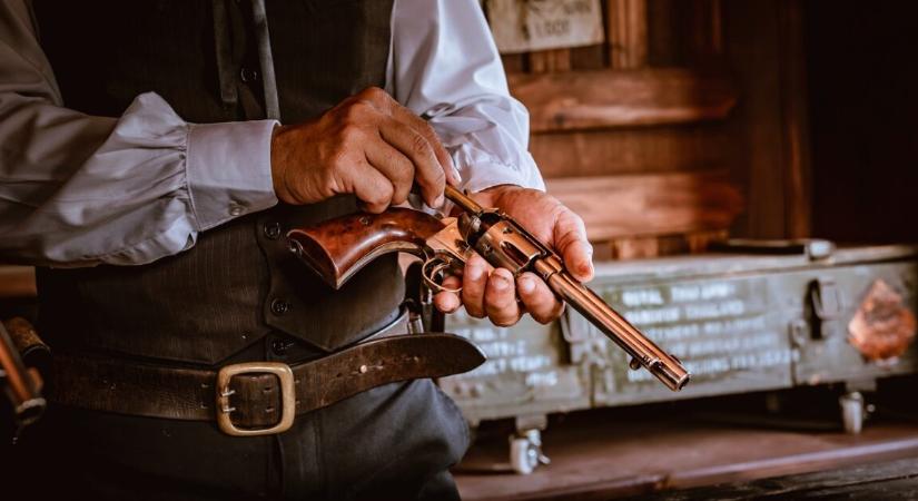 A westernfilmek egyik legjobbja, Ennio Morricone zenéje tette igazán felejthetetlenné