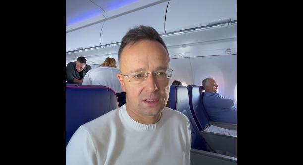 Te jó ég, mit fog ezért kapni a kegyencjáraton utazó Velkovics Vilmos Bayer Zsolttól