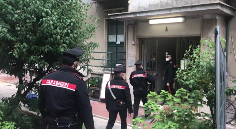 Új törvényjavaslattal lépne fel az illegális lakásfoglalókkal szemben az olasz jobboldal  videó