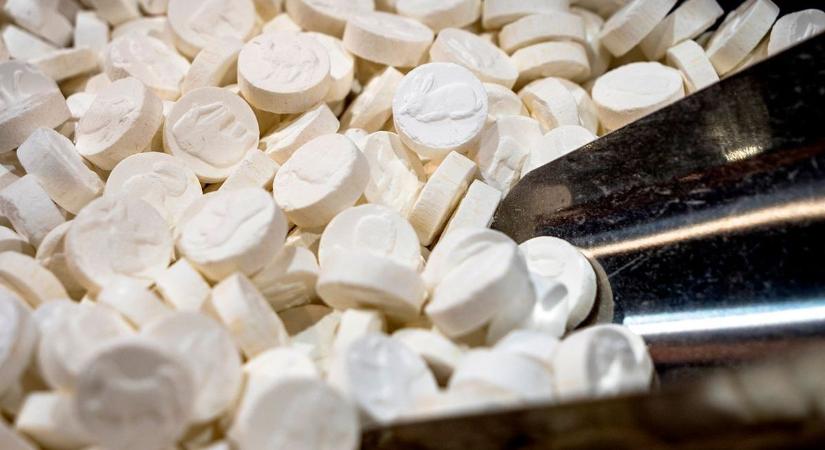 Hevesben ért véget a budapesti dílerek pályafutása, filmbe illő módon buktak le