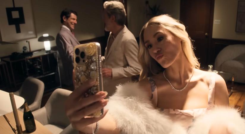 Már novemberben a Netflixen: A 2. évaddal folytatódik az egyik legviccesebb krimivígjáték-sorozat, itt az előzetes!