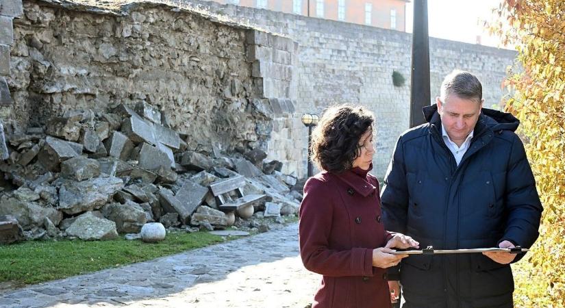 Omlás történt az egri várban, azonnal lezárták a környéket (VIDEÓ)