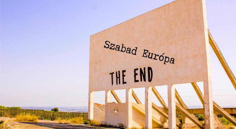 A „szövetségesek meggyengítése” véget ért: Trump lekapcsolja a Szabad Európát