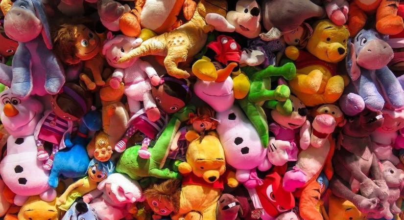 Mosolyt csalnának a kis betegek arcára a motoros mikulások