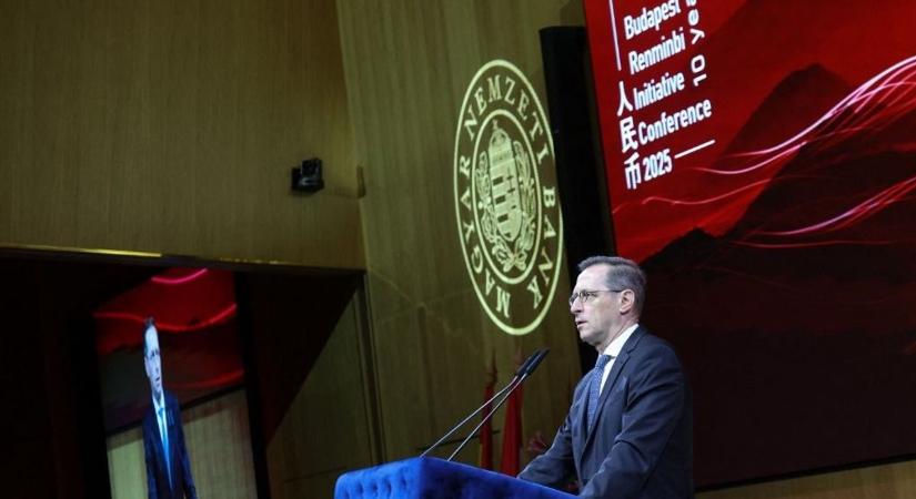 Ha valami a forintot erősíti, az Orbán Washingtonba tartó kormánygépe, nem a Tisza-propaganda