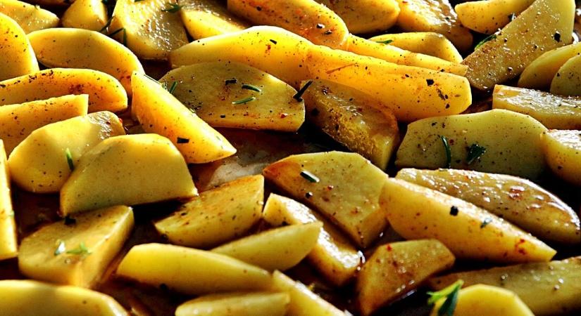 Őszi ízek a konyhában: tepsis fűszeres hasáb krumpli