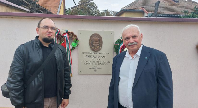 A vasfüggöny visszaköszön