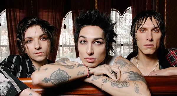 „Nagy esély van rá, hogy jövőre visszatérünk Budapestre!” – Palaye Royale-interjú