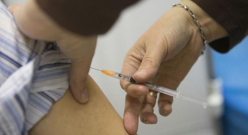 Aki nem influenza elleni védőoltást szeretne, az az orrát fújja, vagy a hasa fáj