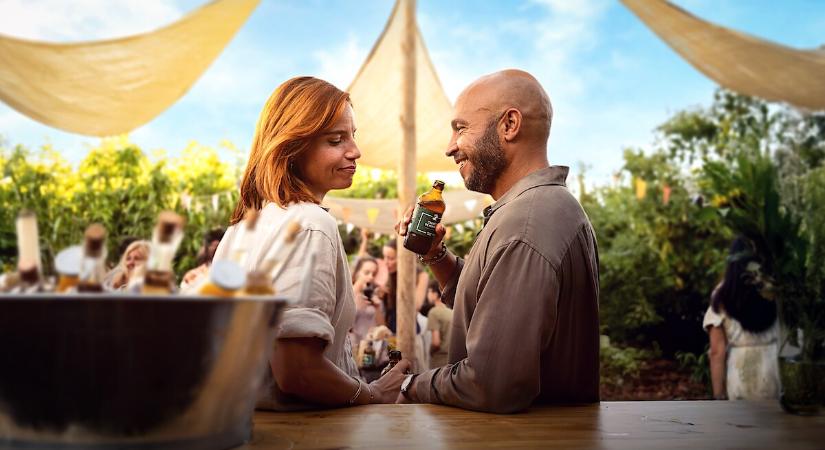 Már holnap a Netflixen: Ez a 16-os romantikus film lehet a hétvége nagy slágere!