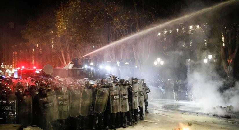 Puccskísérlet miatt a grúz ügyészség vádat emelt a volt elnök ellen