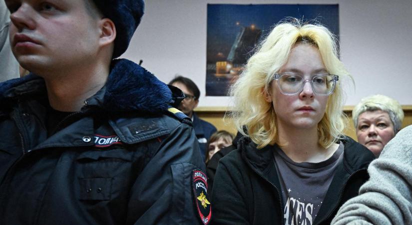 Tinédzserek meghurcolásán keresztül beszél közrendről a Putyin-rezsim, de a félelemnél erősebb érzés az ellenállás