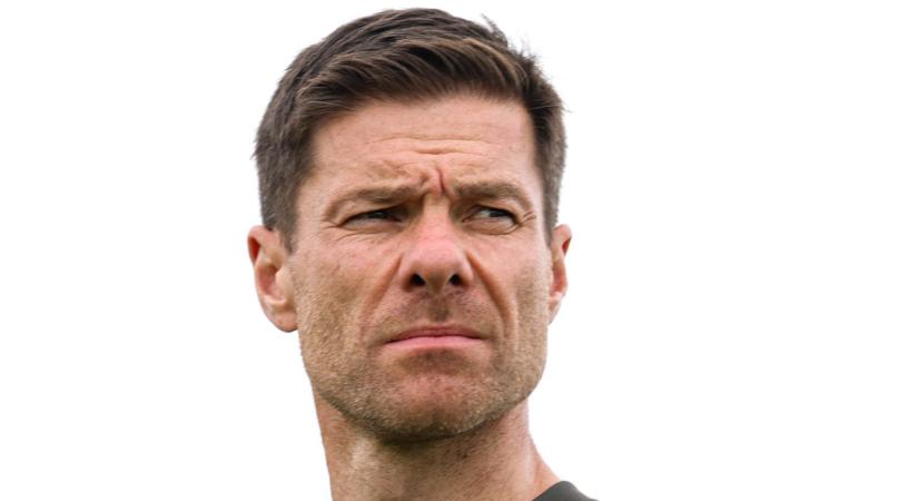 Főhet Xabi Alonso feje, hetekre kidőlt az egyik kedvenc futballistája